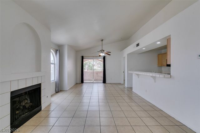 7570 West Flamingo Road 252, Las Vegas, NV 89147