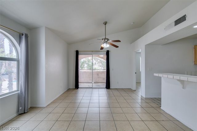 7570 West Flamingo Road 252, Las Vegas, NV 89147