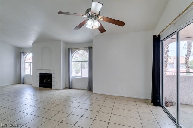 7570 West Flamingo Road 252, Las Vegas, NV 89147
