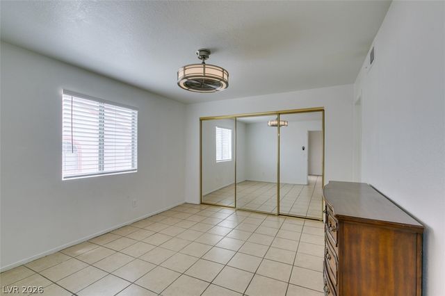 7570 West Flamingo Road 252, Las Vegas, NV 89147