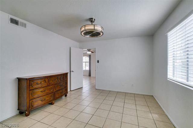 7570 West Flamingo Road 252, Las Vegas, NV 89147