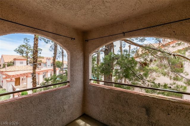 7570 West Flamingo Road 252, Las Vegas, NV 89147