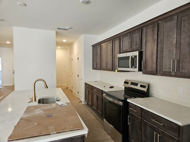 360 Stonehaus Circle, Antioch, TN 37013