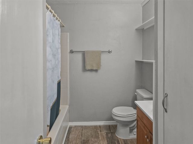701 Idlewilde Drive, Lewisville, TX 75067