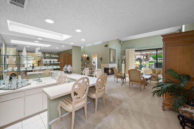 7562 Regency Drive, Palm Springs, CA 92264