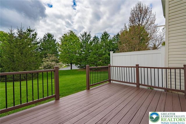 1396 Artisan Court, Upper Macungie Twp, PA 18031