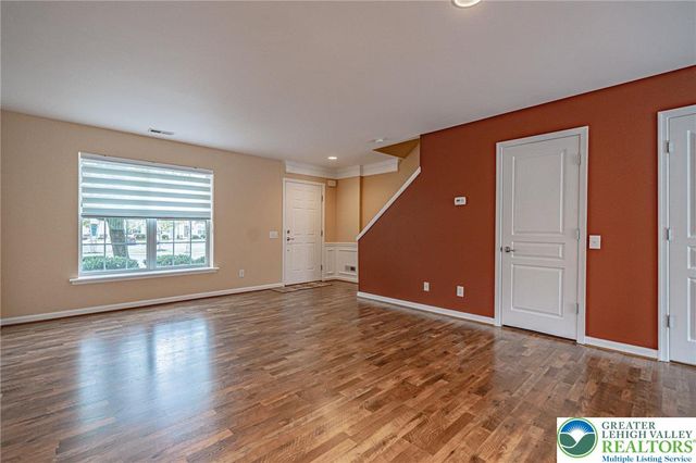 1396 Artisan Court, Upper Macungie Twp, PA 18031