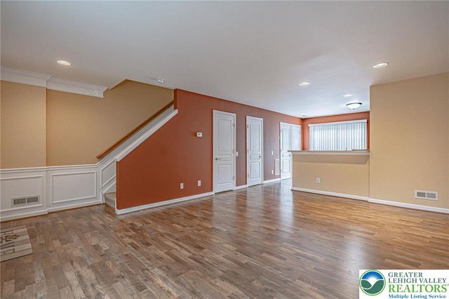 1396 Artisan Court, Upper Macungie Twp, PA 18031