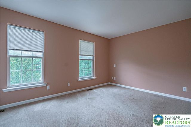 1396 Artisan Court, Upper Macungie Twp, PA 18031