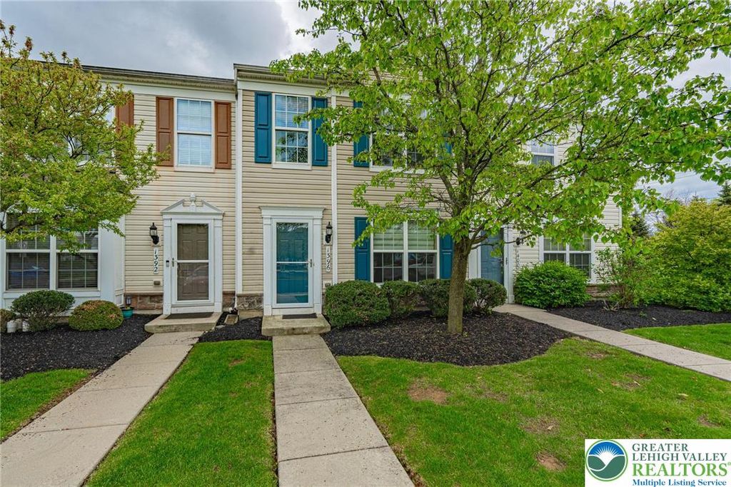 1396 Artisan Court, Upper Macungie Twp, PA 18031
