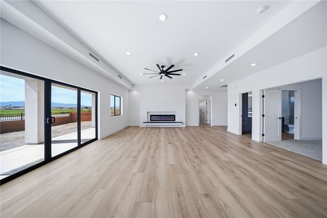 572 E Border Lane, Mohave Valley, AZ 86440