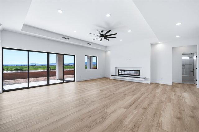 572 E Border Lane, Mohave Valley, AZ 86440