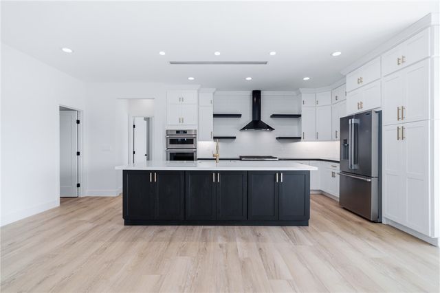 572 E Border Lane, Mohave Valley, AZ 86440