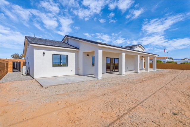 572 E Border Lane, Mohave Valley, AZ 86440