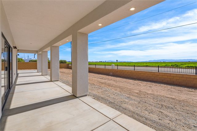 572 E Border Lane, Mohave Valley, AZ 86440