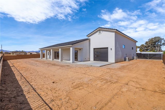 572 E Border Lane, Mohave Valley, AZ 86440