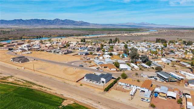 572 E Border Lane, Mohave Valley, AZ 86440