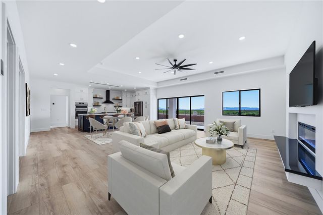 572 E Border Lane, Mohave Valley, AZ 86440