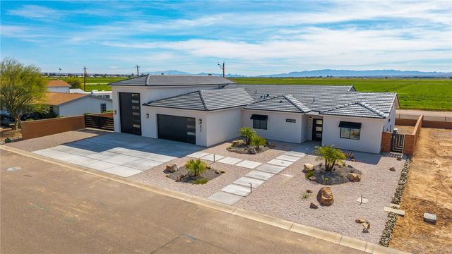 572 E Border Lane, Mohave Valley, AZ 86440