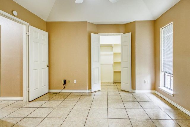 2322 Willow Dr, Portland, TX 78374