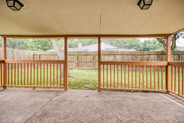 2322 Willow Dr, Portland, TX 78374
