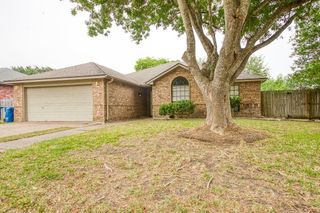 2322 Willow Dr, Portland, TX 78374