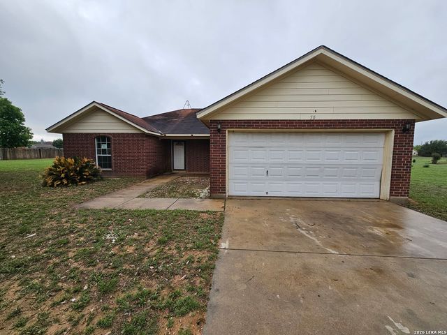 50 ROCK DOVE DR, Lytle, TX 78052