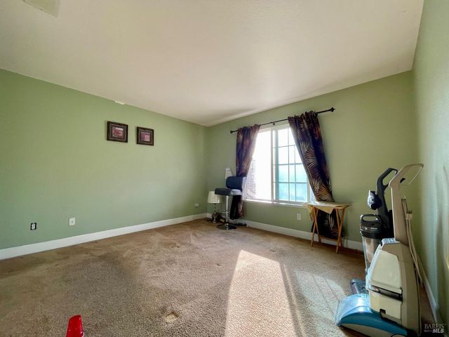 1844 Stockbridge Dr, Fairfield, CA 94534