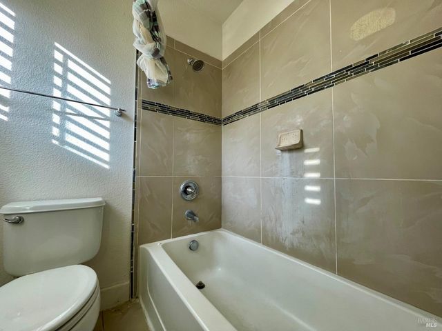 1844 Stockbridge Dr, Fairfield, CA 94534