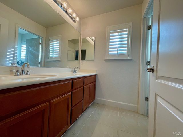 1844 Stockbridge Dr, Fairfield, CA 94534