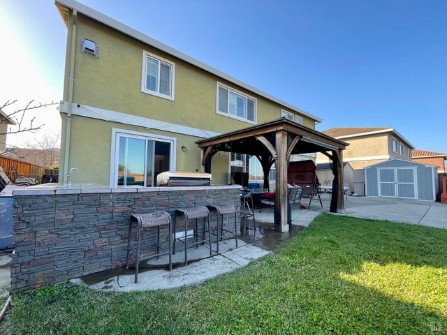 1844 Stockbridge Dr, Fairfield, CA 94534