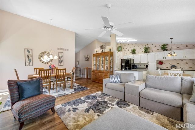 2143 Ingalls Circle 1449B, O'fallon, MO 63368