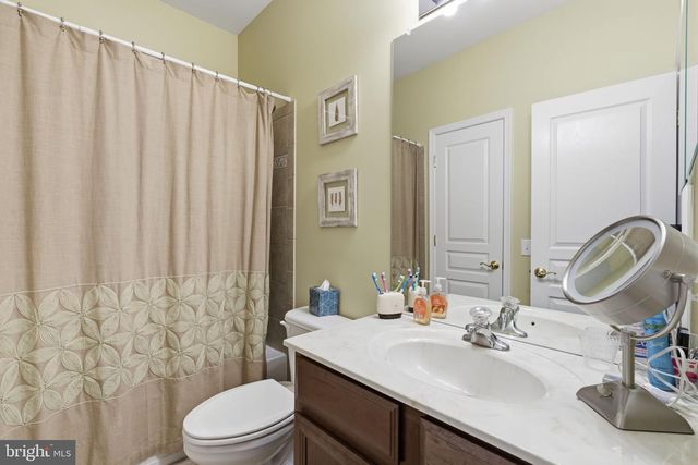 99 DILLON WAY, Washington Crossing, PA 18977