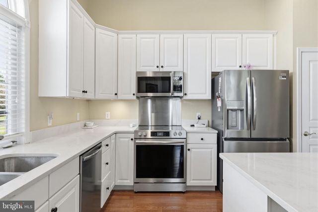 99 DILLON WAY, Washington Crossing, PA 18977
