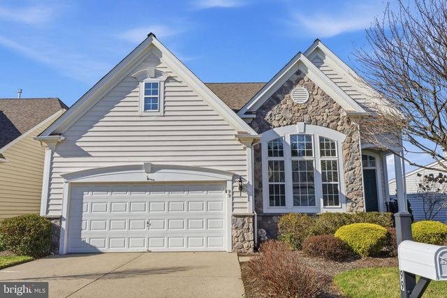 99 DILLON WAY, Washington Crossing, PA 18977