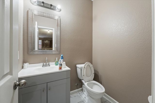 2417 Hawkwood Court, Fort Worth, TX 76123