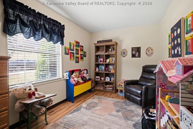 106 Phyllis Drive, Charleston, WV 25302