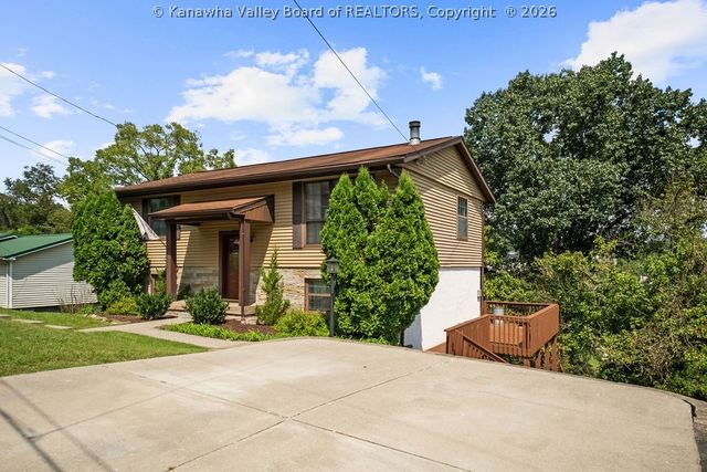 106 Phyllis Drive, Charleston, WV 25302