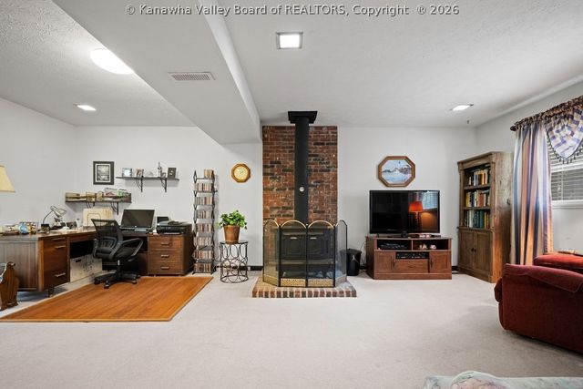 106 Phyllis Drive, Charleston, WV 25302