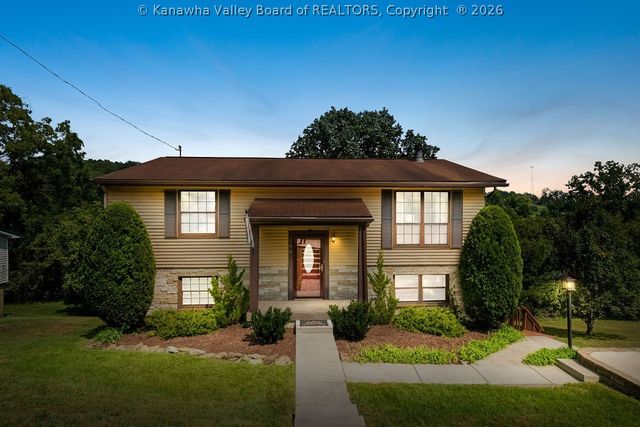 106 Phyllis Drive, Charleston, WV 25302
