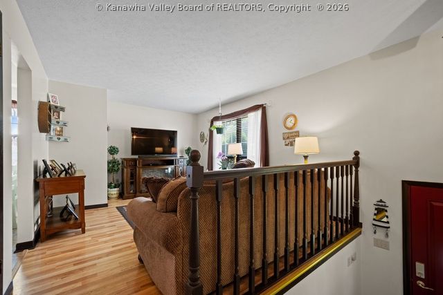 106 Phyllis Drive, Charleston, WV 25302