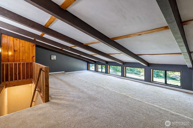 37627 W Lake Walker Drive SE, Enumclaw, WA 98022