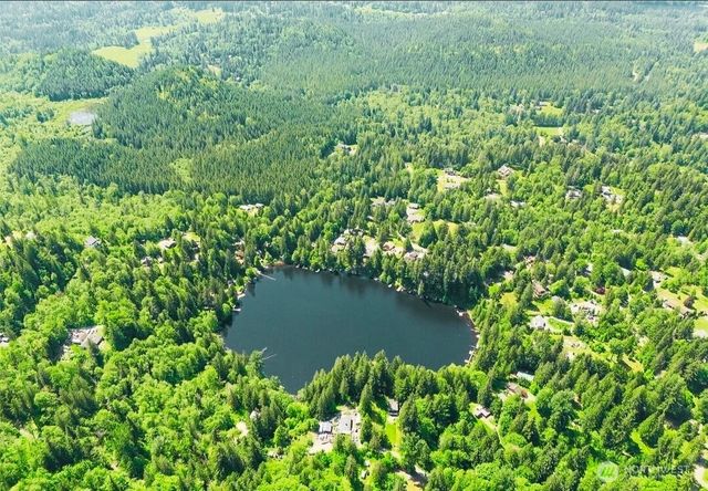 37627 W Lake Walker Drive SE, Enumclaw, WA 98022