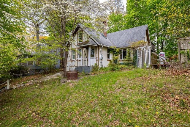 7 Amagansett Drive, Sound Beach, NY 11789