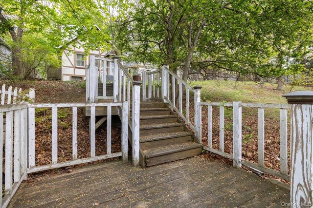7 Amagansett Drive, Sound Beach, NY 11789