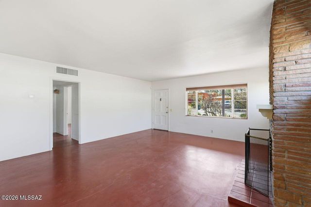 3825 E Calle Guaymas, Tucson, AZ 85716