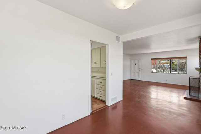 3825 E Calle Guaymas, Tucson, AZ 85716