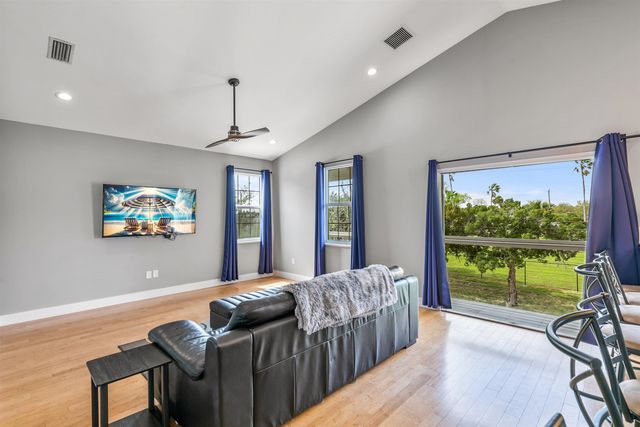 28 Spring St., St Augustine, FL 32084