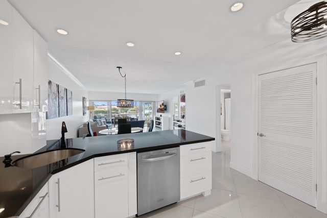 400 N FEDERAL Highway 315, Deerfield Beach, FL 33441