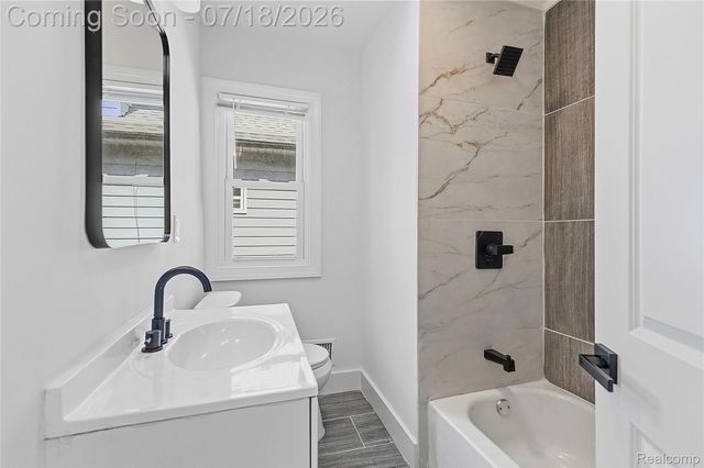 8132 Cadillac Avenue, Warren, MI 48089